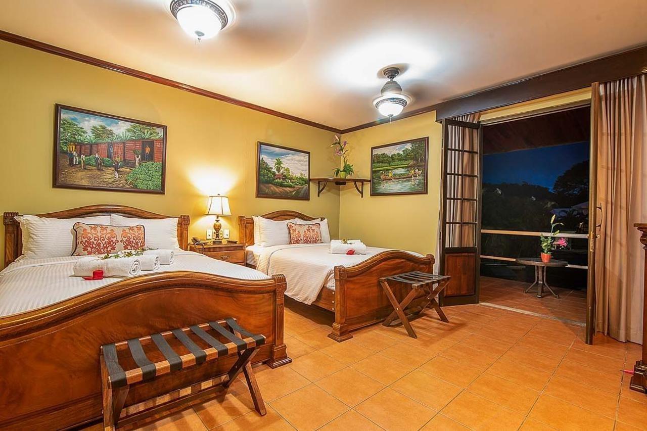 Hotel Casa Roland Golfito Resort Eksteriør billede